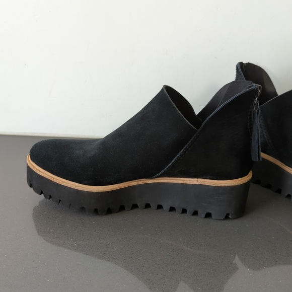 All Black Booties Fur Shootie Tread Ankle Women's Size 9 EU 40 Black NWOT - Picture 8 of 12